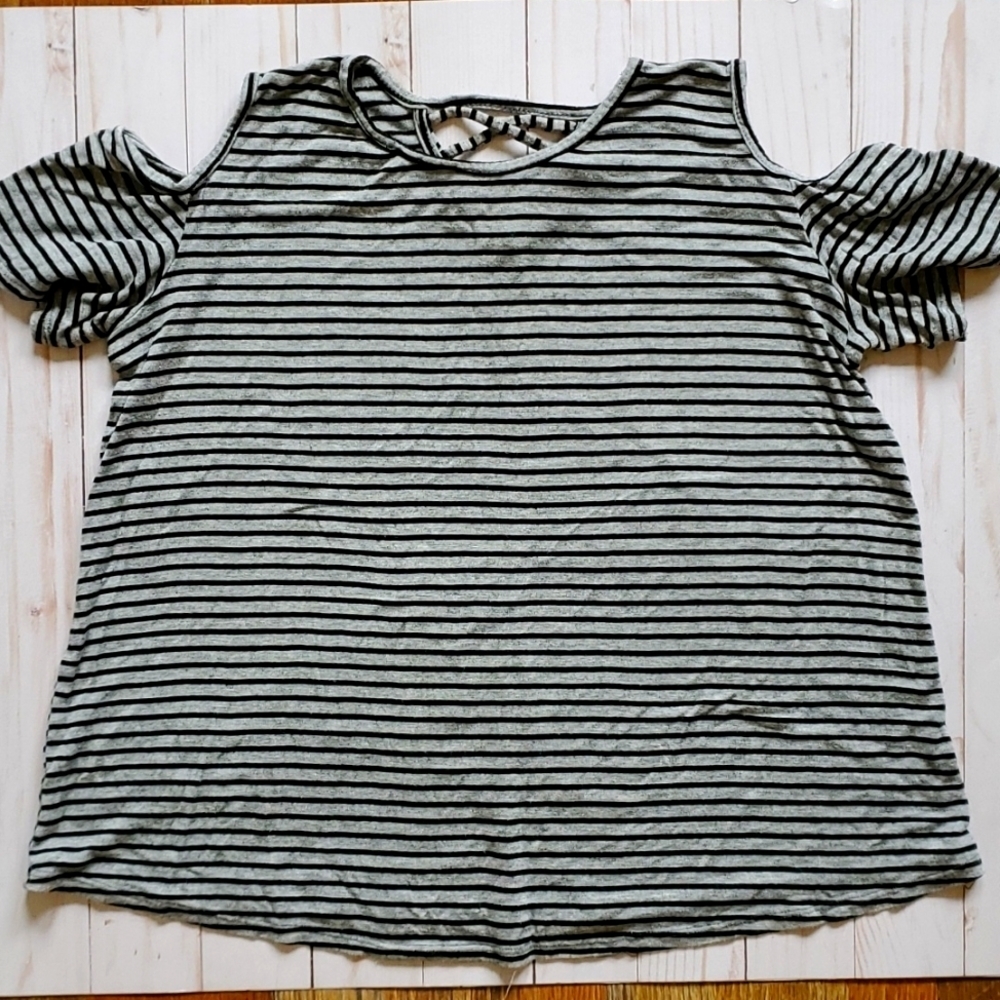 Crown of Hearts Top